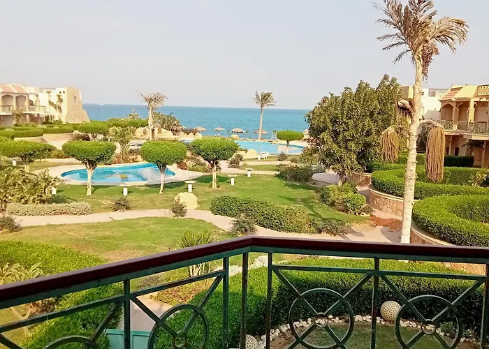 للايجار بالعين السخنه Apartman *