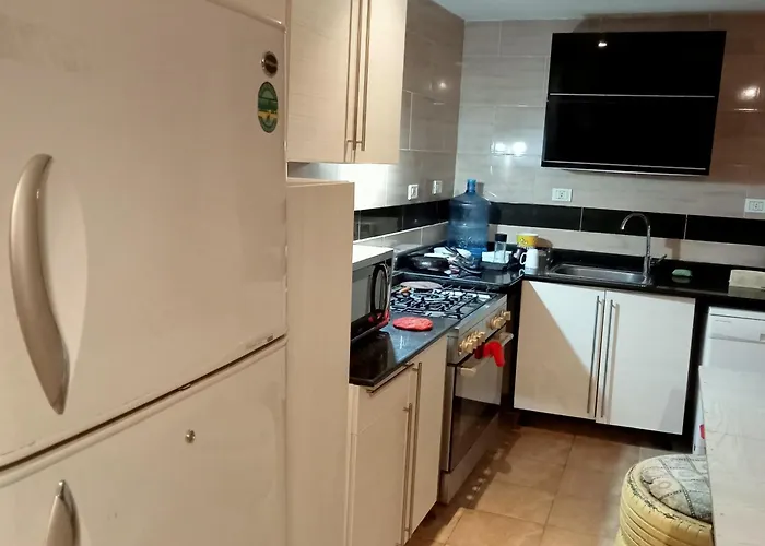 Apartman للايجار بالعين السخنه