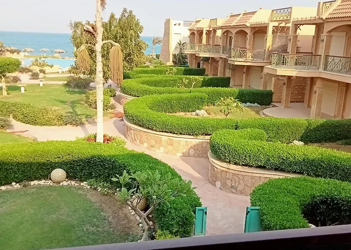 Apartman للايجار بالعين السخنه